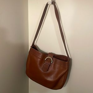 Coach tan leather shoulder bag